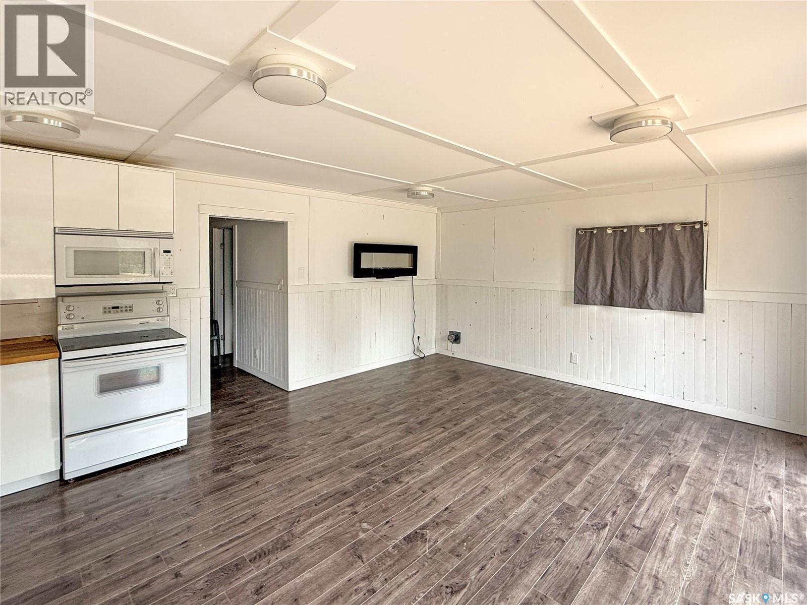 18 Cranberry Creek Crescent, Candle Lake, SK - Indoor Photo Showing Kitchen