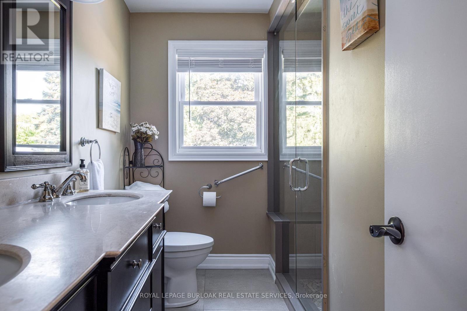 1577 Old Spar Court, Mississauga, ON - Indoor Photo Showing Bathroom