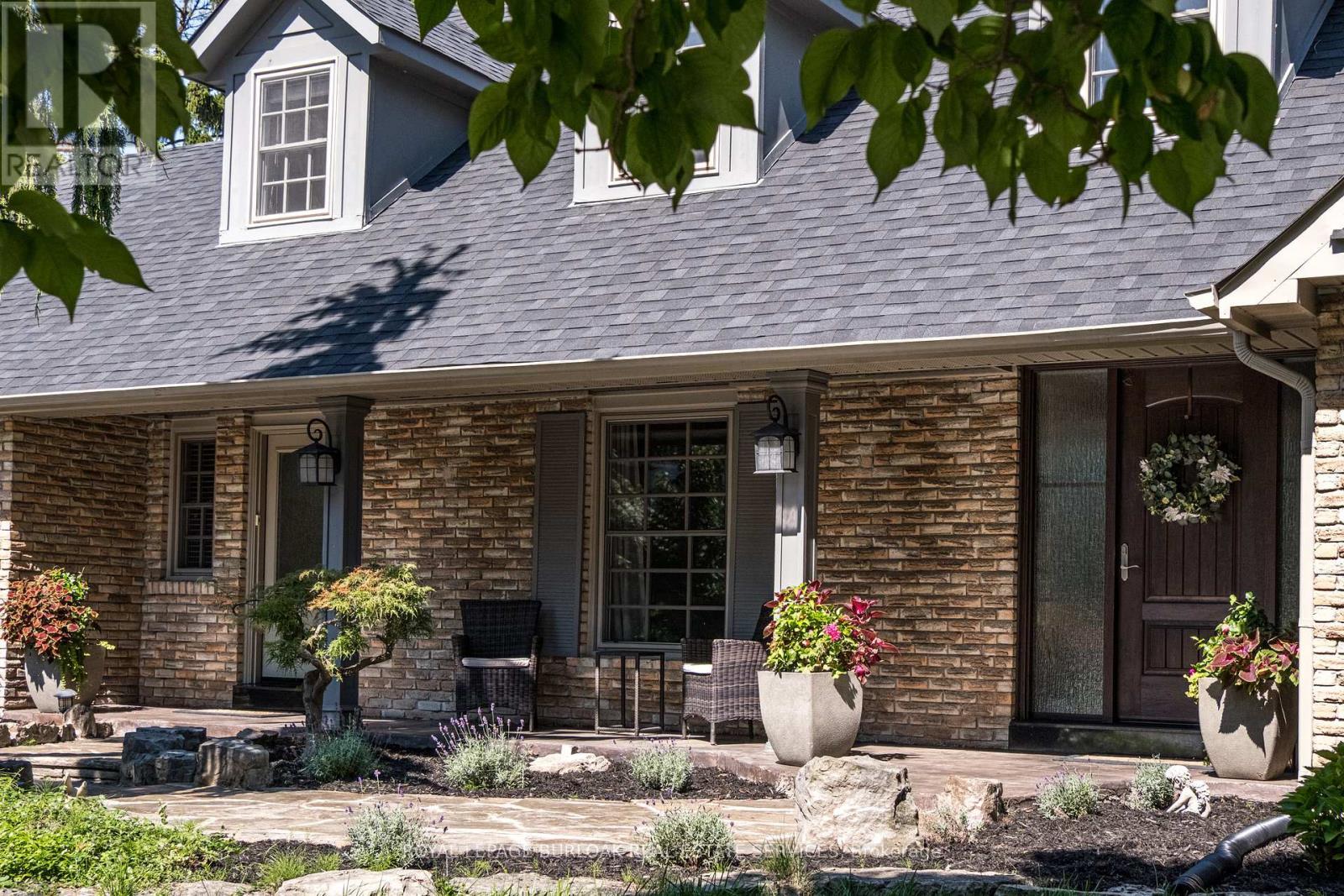 1577 Old Spar Court, Mississauga, ON - Outdoor With Deck Patio Veranda