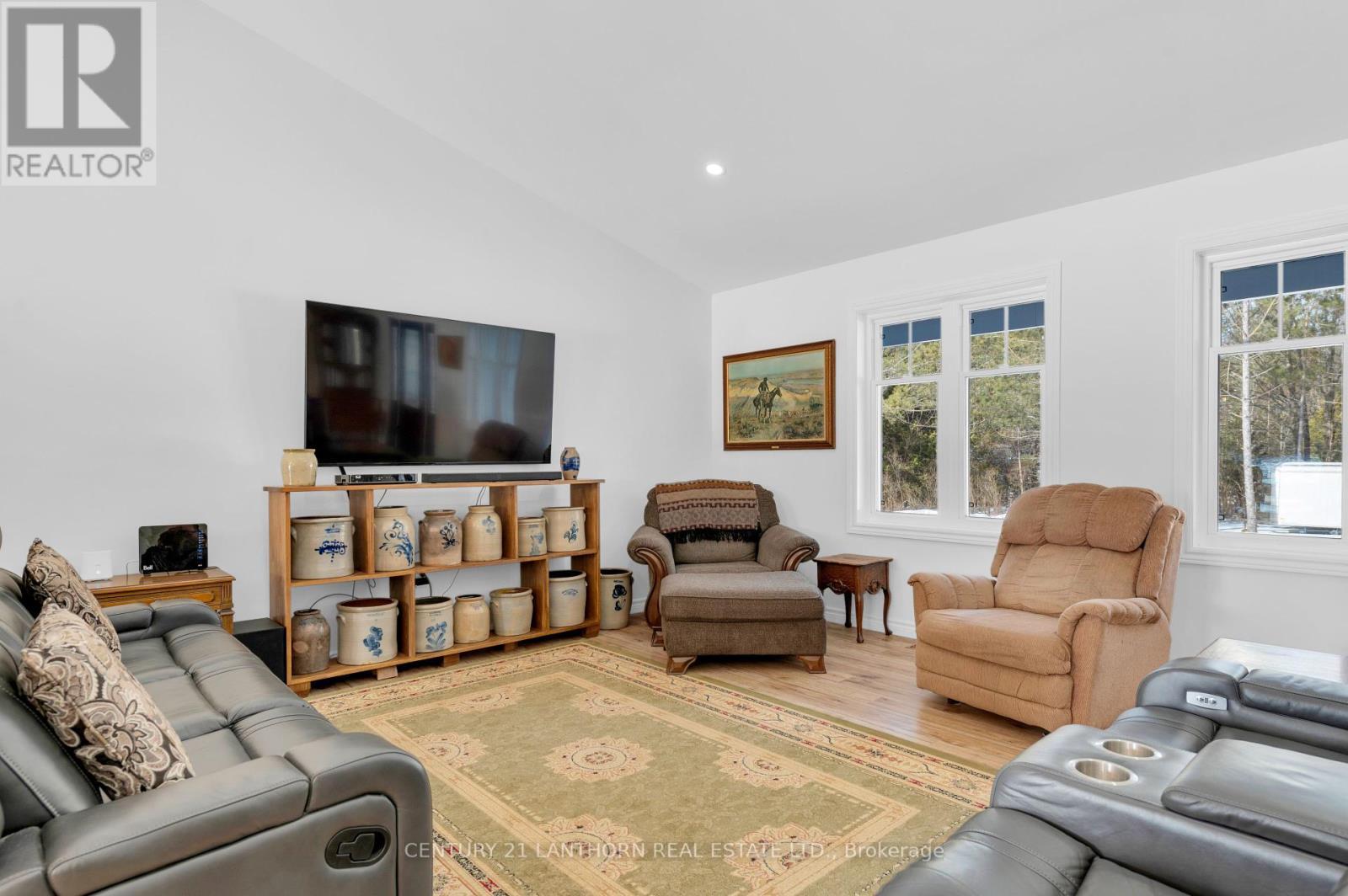 533 Old Marmora Road, Madoc, ON - Indoor Photo Showing Living Room