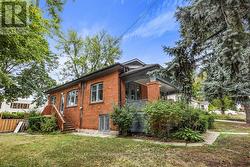 91 HARLANDALE AVENUE Toronto, ON M2N 1P2