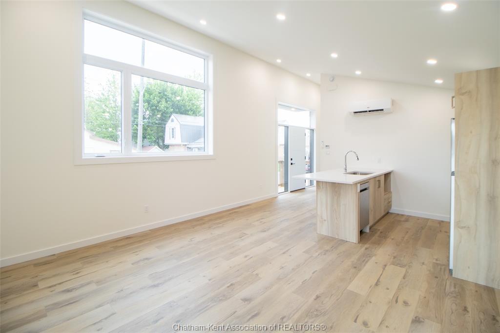 91 Adelaide Street South, Chatham, ON