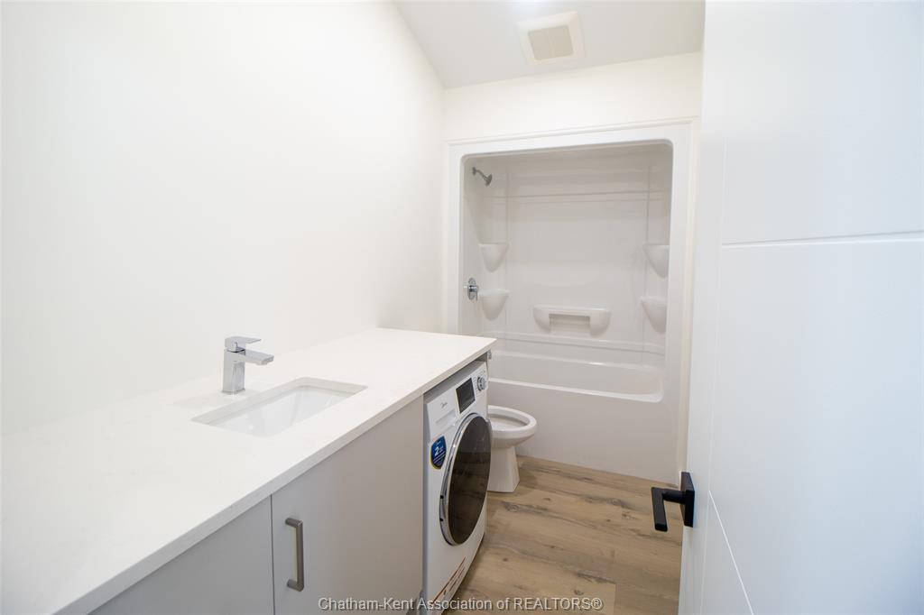 91 Adelaide Street South, Chatham, ON