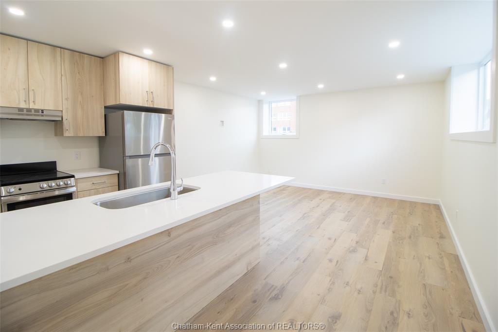 91 Adelaide Street South, Chatham, ON