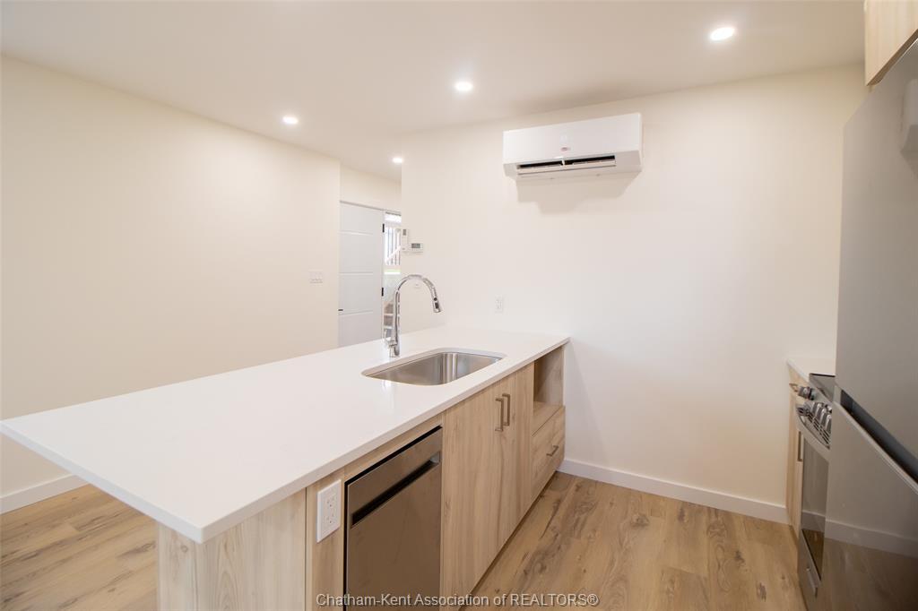 91 Adelaide Street South, Chatham, ON