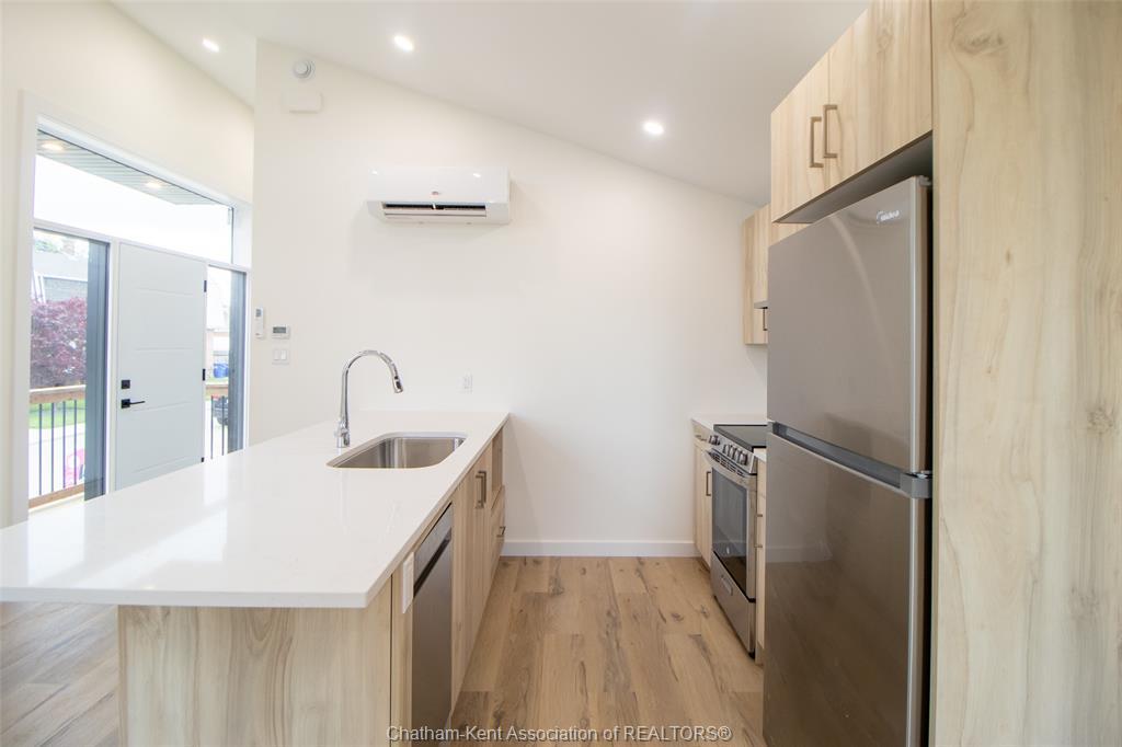 91 Adelaide Street South, Chatham, ON