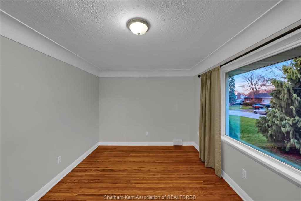 48 Simonton Drive, Chatham, ON