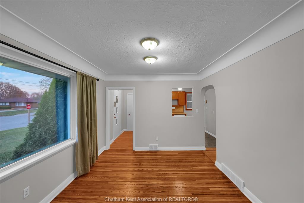 48 Simonton Drive, Chatham, ON