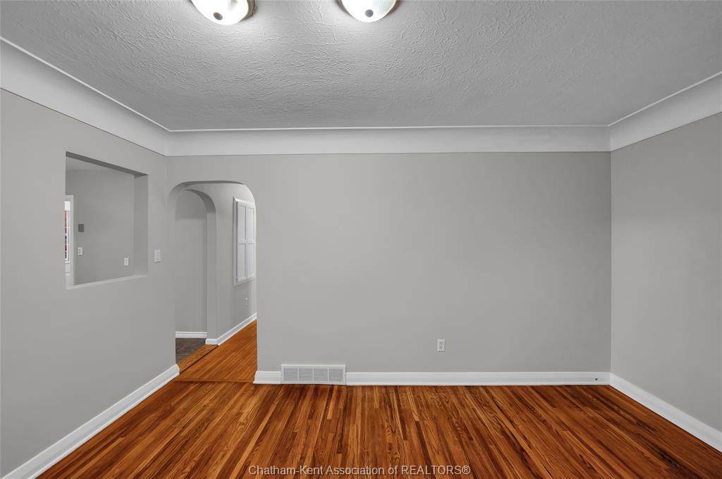 48 Simonton Drive, Chatham, ON