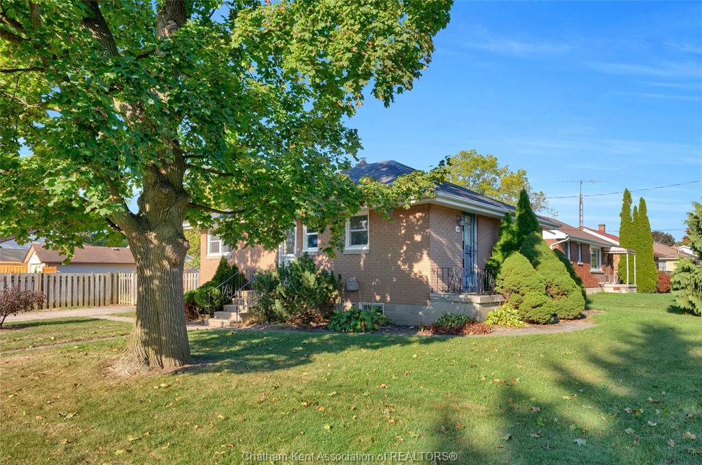 48 Simonton Drive, Chatham, ON
