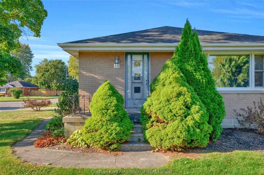 48 Simonton Drive, Chatham, ON