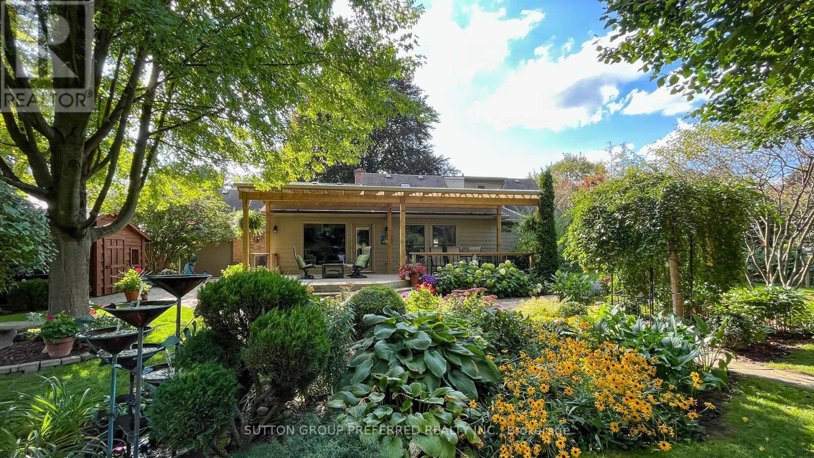 433 West Mile Road, London North (North P), ON - Outdoor With Deck Patio Veranda