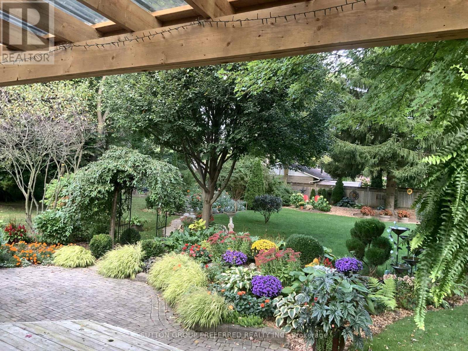 433 West Mile Road, London North (North P), ON - Outdoor