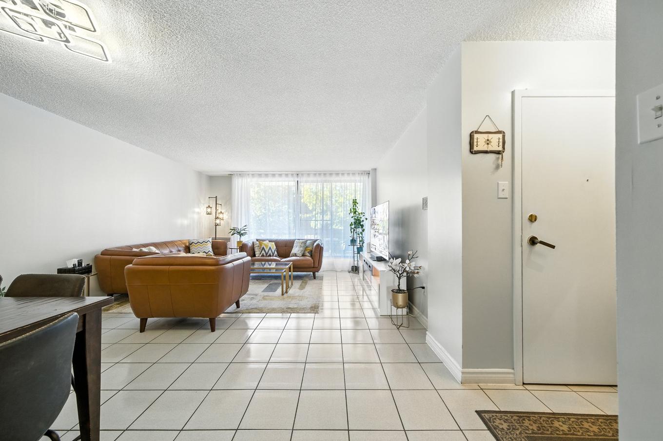 Intérieur - 102-7241 Av. De L'Alsace, Montréal (Anjou), QC - Indoor