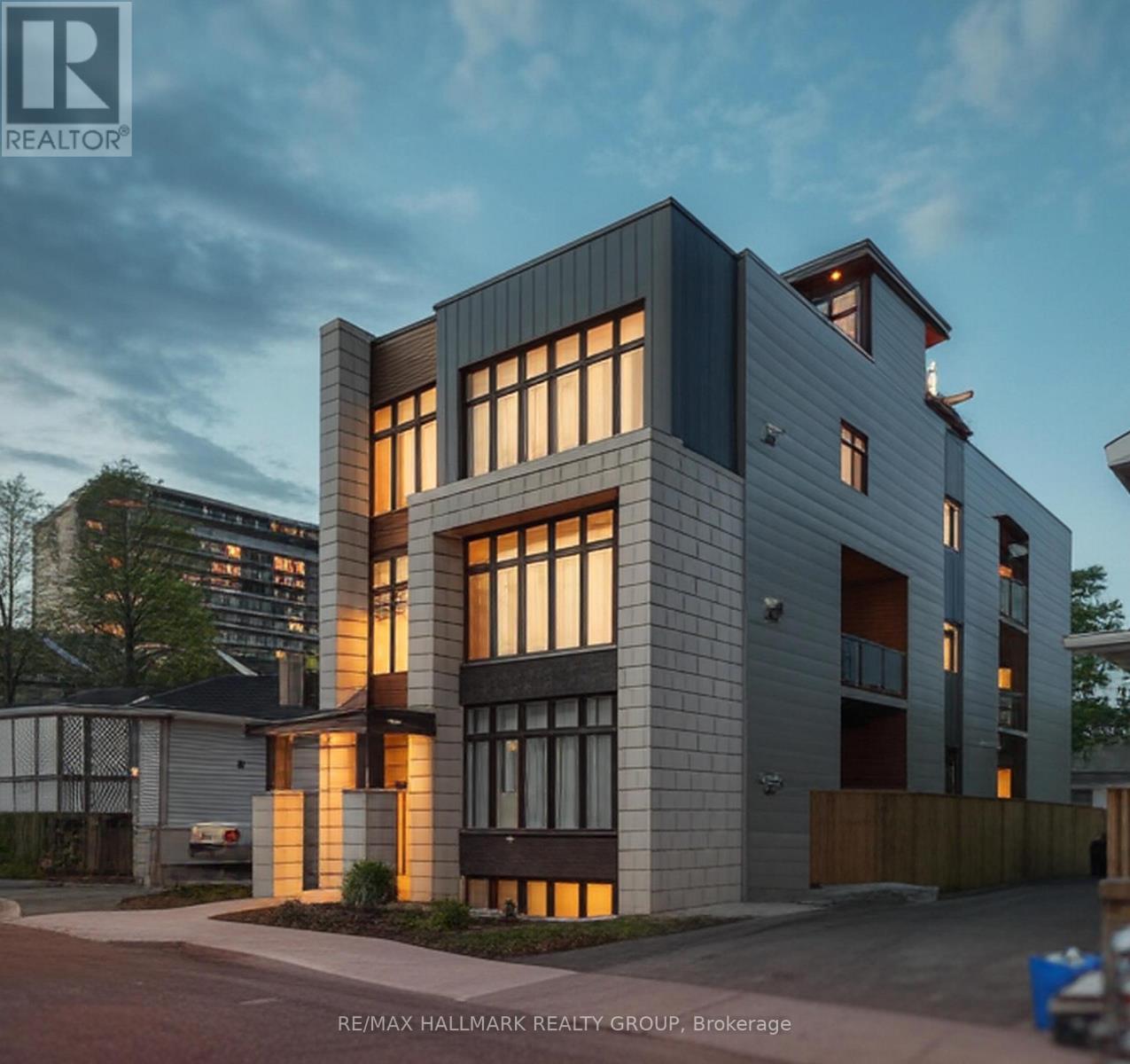 59 Douglas Avenue, Ottawa, ON - Outdoor