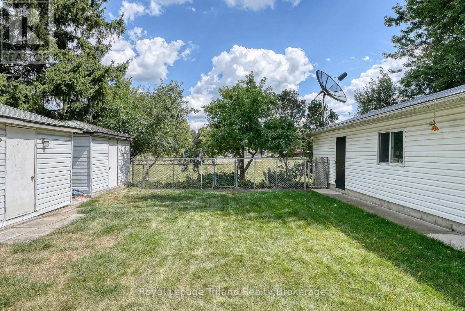 194 Orchard Road, Woodstock (Woodstock - North), ON - Outdoor With Exterior