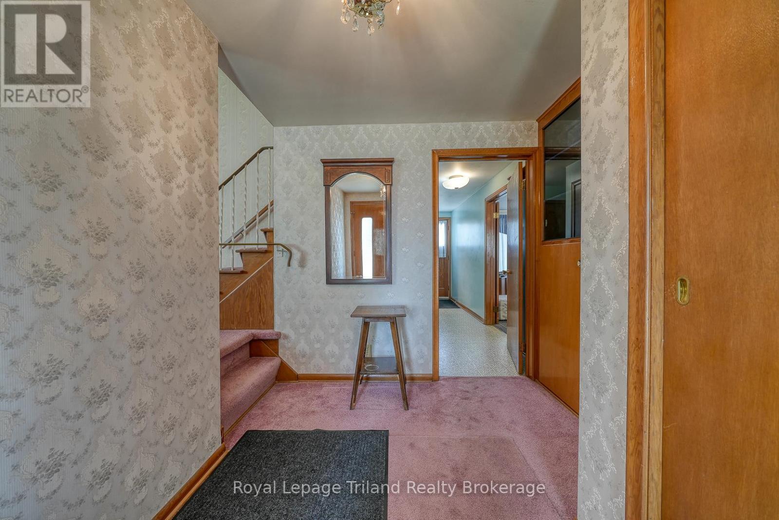 194 Orchard Road, Woodstock (Woodstock - North), ON - Indoor Photo Showing Other Room