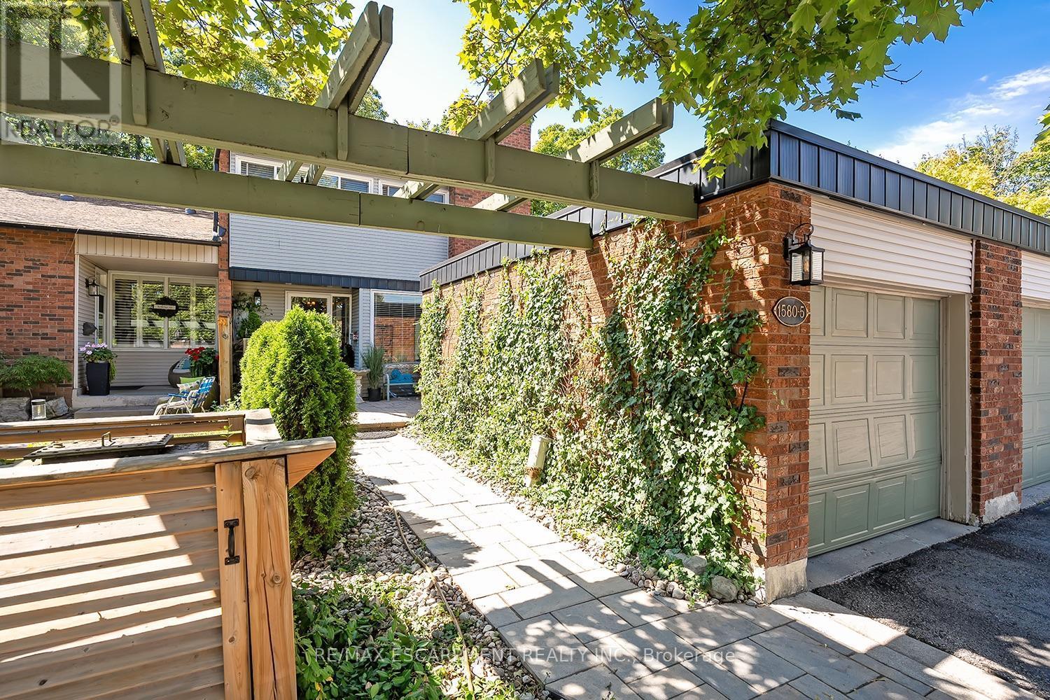 5 - 1580 Kerns Road, Burlington, ON - Outdoor With Exterior