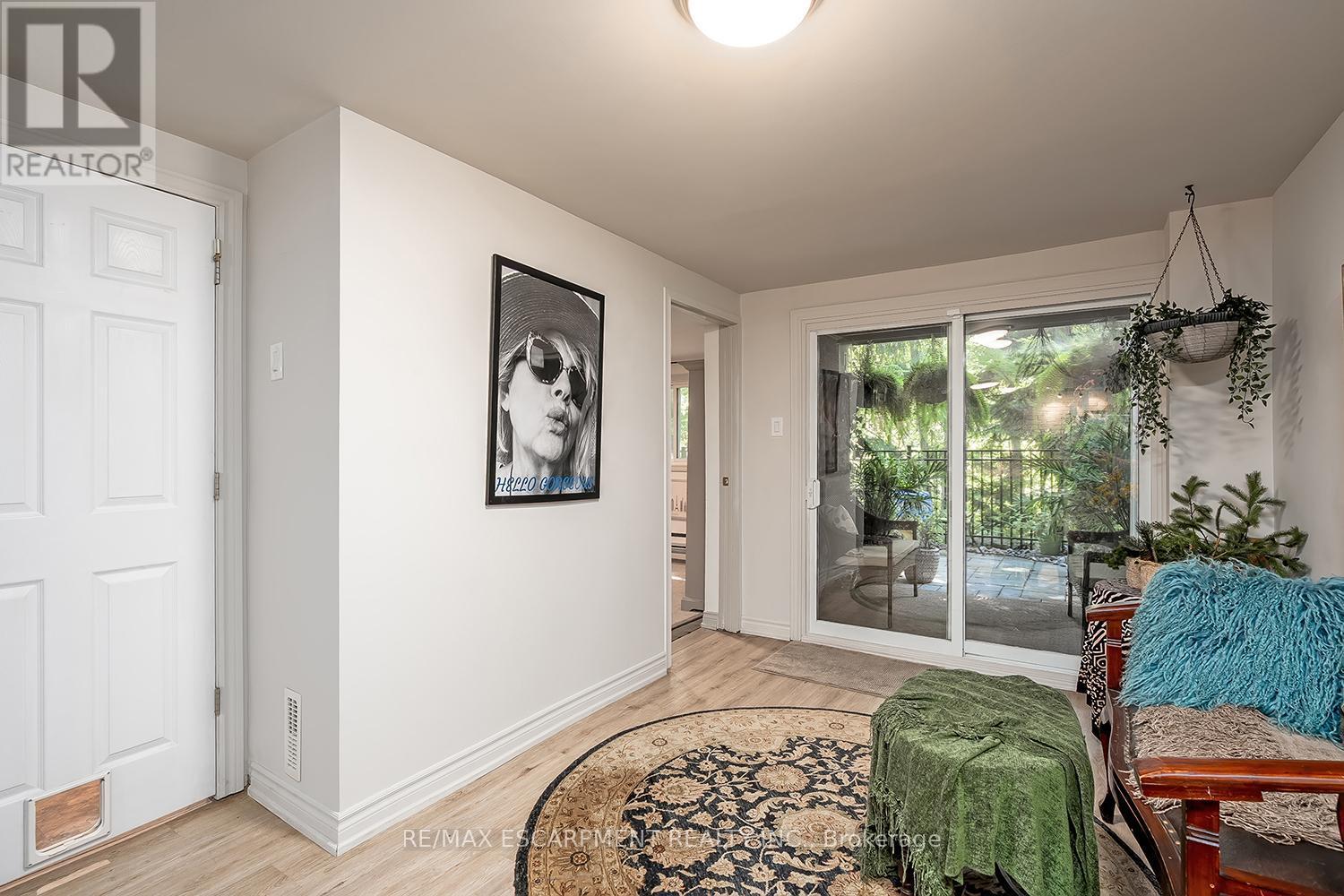 5 - 1580 Kerns Road, Burlington, ON - Indoor