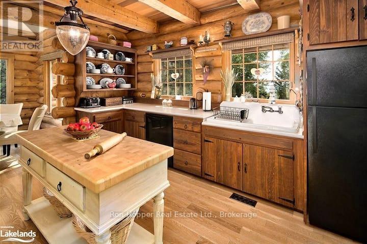 31 Richardson Road, Kincardine, ON - Indoor