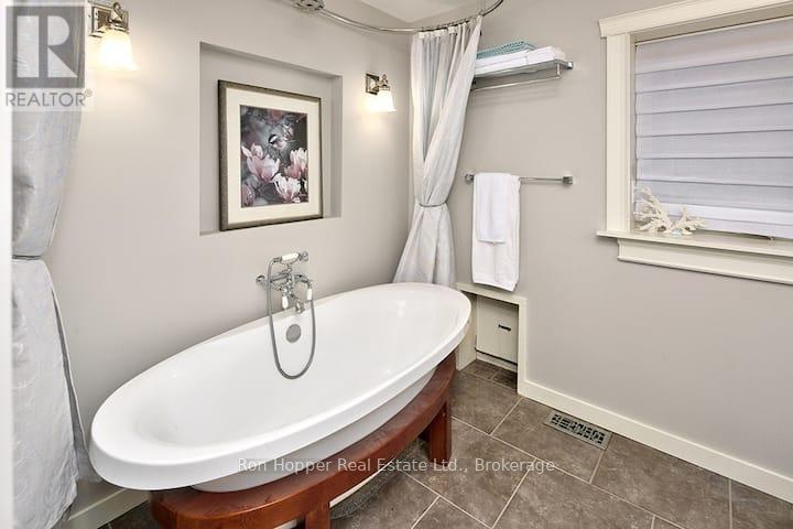 31 Richardson Road, Kincardine, ON - Indoor Photo Showing Bathroom