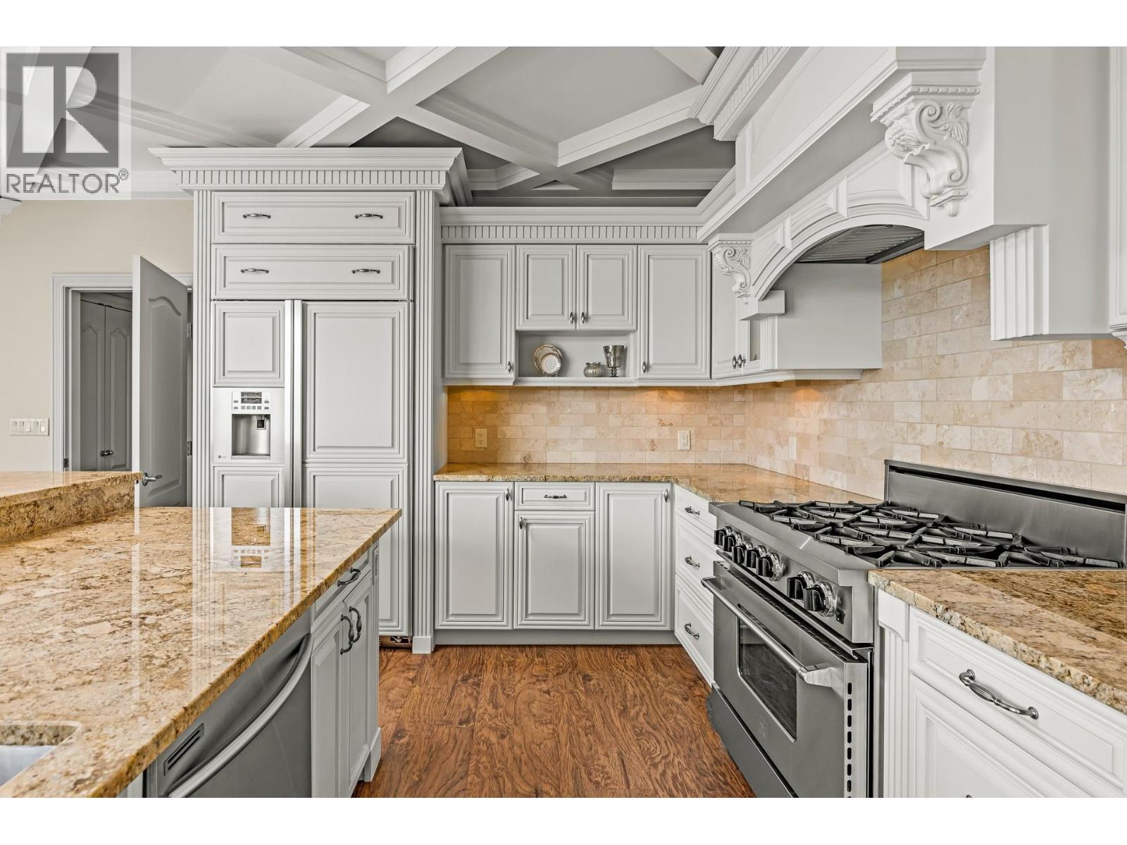 1284 Timothy Place, West Kelowna, BC - Indoor Photo Showing Kitchen With Upgraded Kitchen
