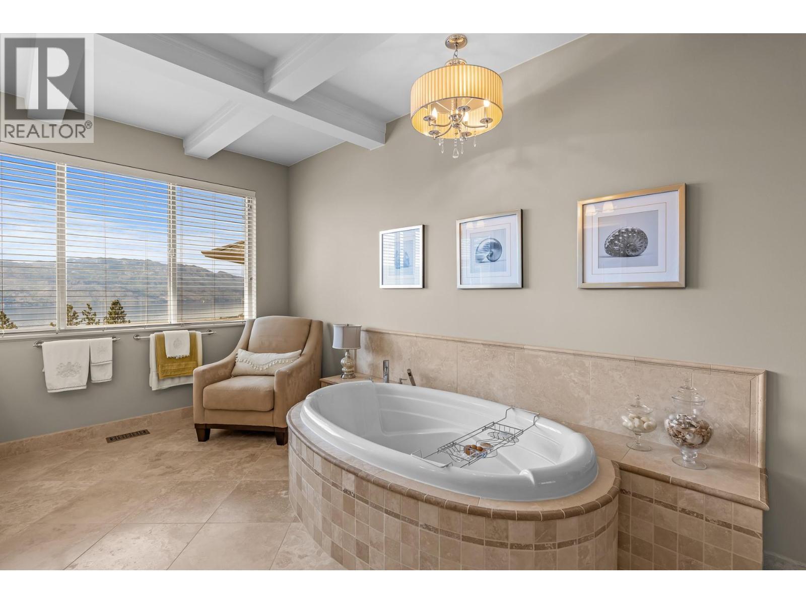 1284 Timothy Place, West Kelowna, BC - Indoor Photo Showing Bathroom