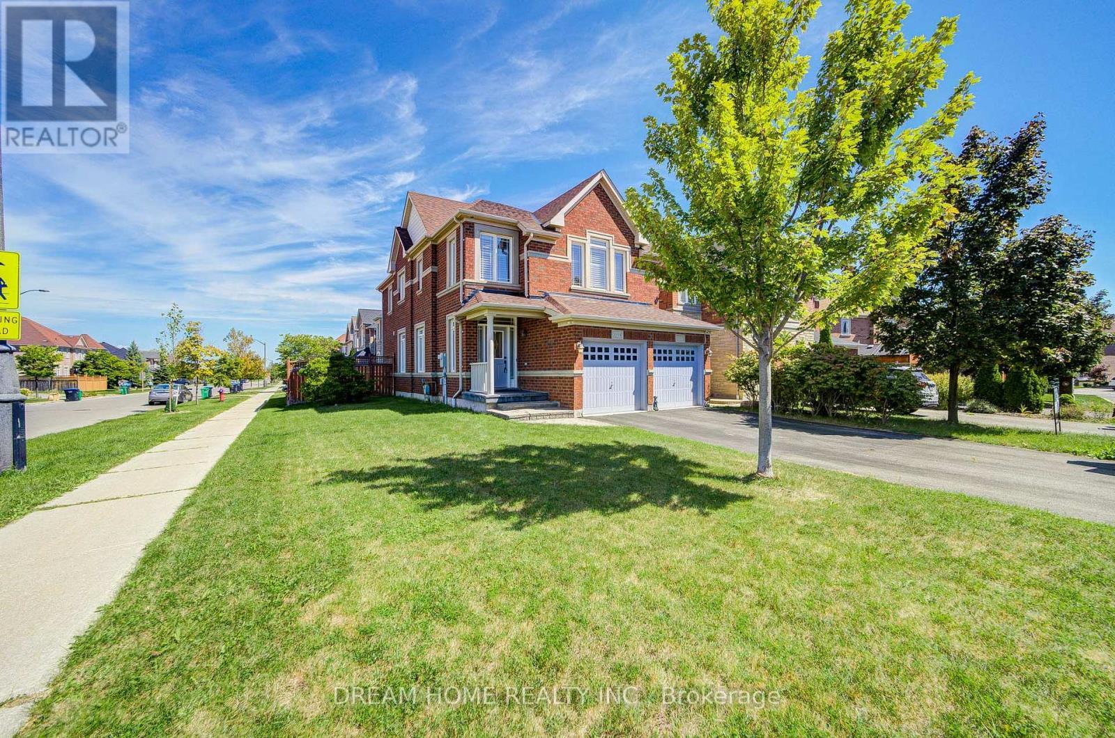 3519 Trilogy Trail, Mississauga, ON - Outdoor With Facade