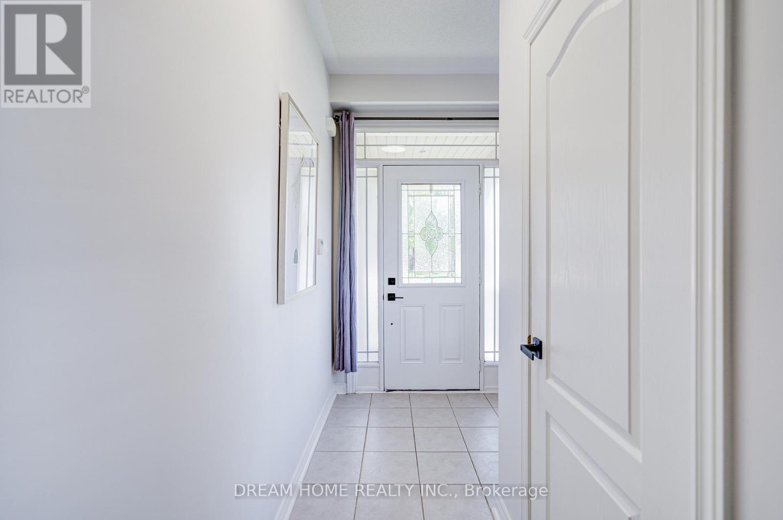 3519 Trilogy Trail, Mississauga, ON - Indoor Photo Showing Other Room