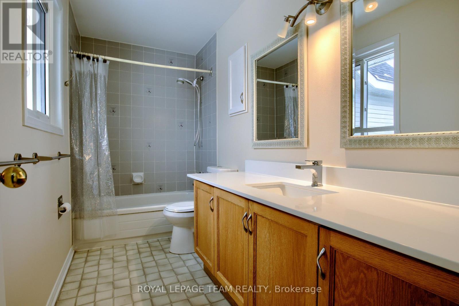 55 Mcgibbon Drive, Ottawa, ON - Indoor Photo Showing Bathroom