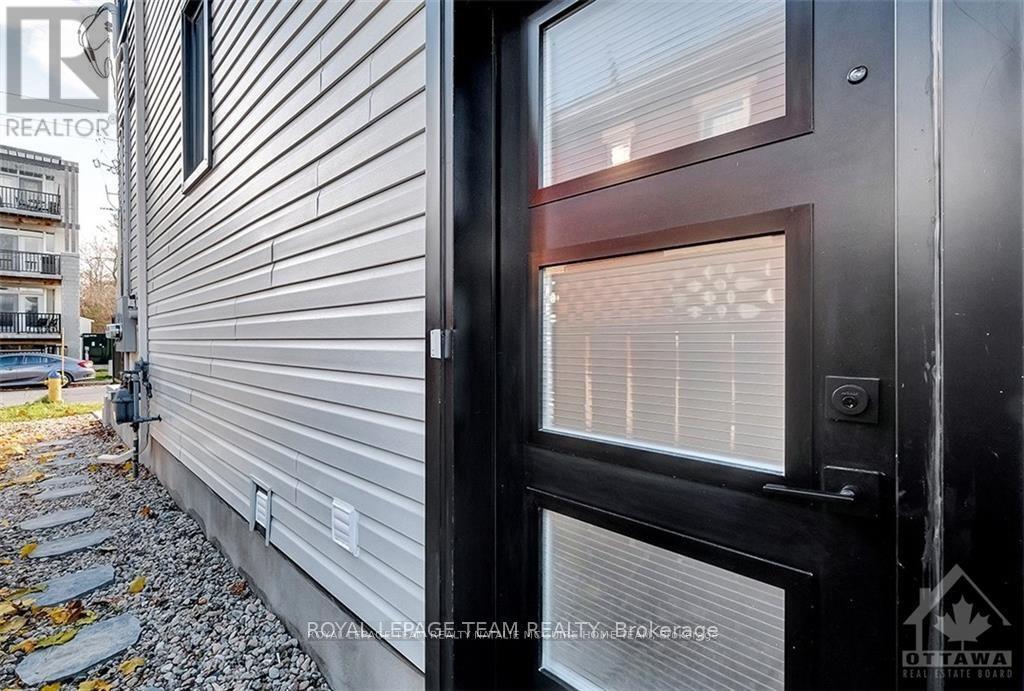 B - 1307 Thames Street, Ottawa, ON - Photo Showing Other Room