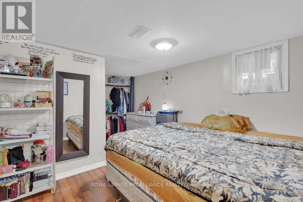 11447 Highway 41, Addington Highlands (Addington Highlands), ON - Indoor Photo Showing Bedroom