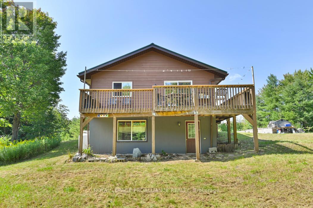 11447 Highway 41, Addington Highlands (Addington Highlands), ON - Outdoor With Deck Patio Veranda