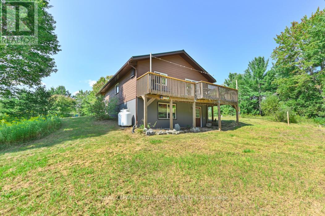 11447 Highway 41, Addington Highlands (Addington Highlands), ON - Outdoor