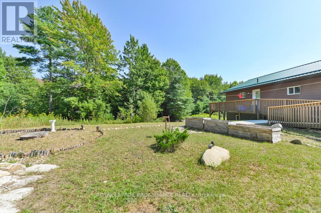 11447 Highway 41, Addington Highlands (Addington Highlands), ON - Outdoor