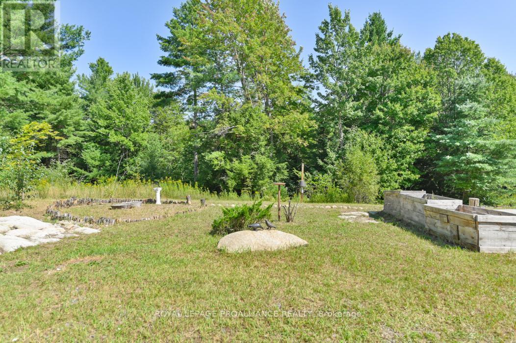 11447 Highway 41, Addington Highlands (Addington Highlands), ON - Outdoor