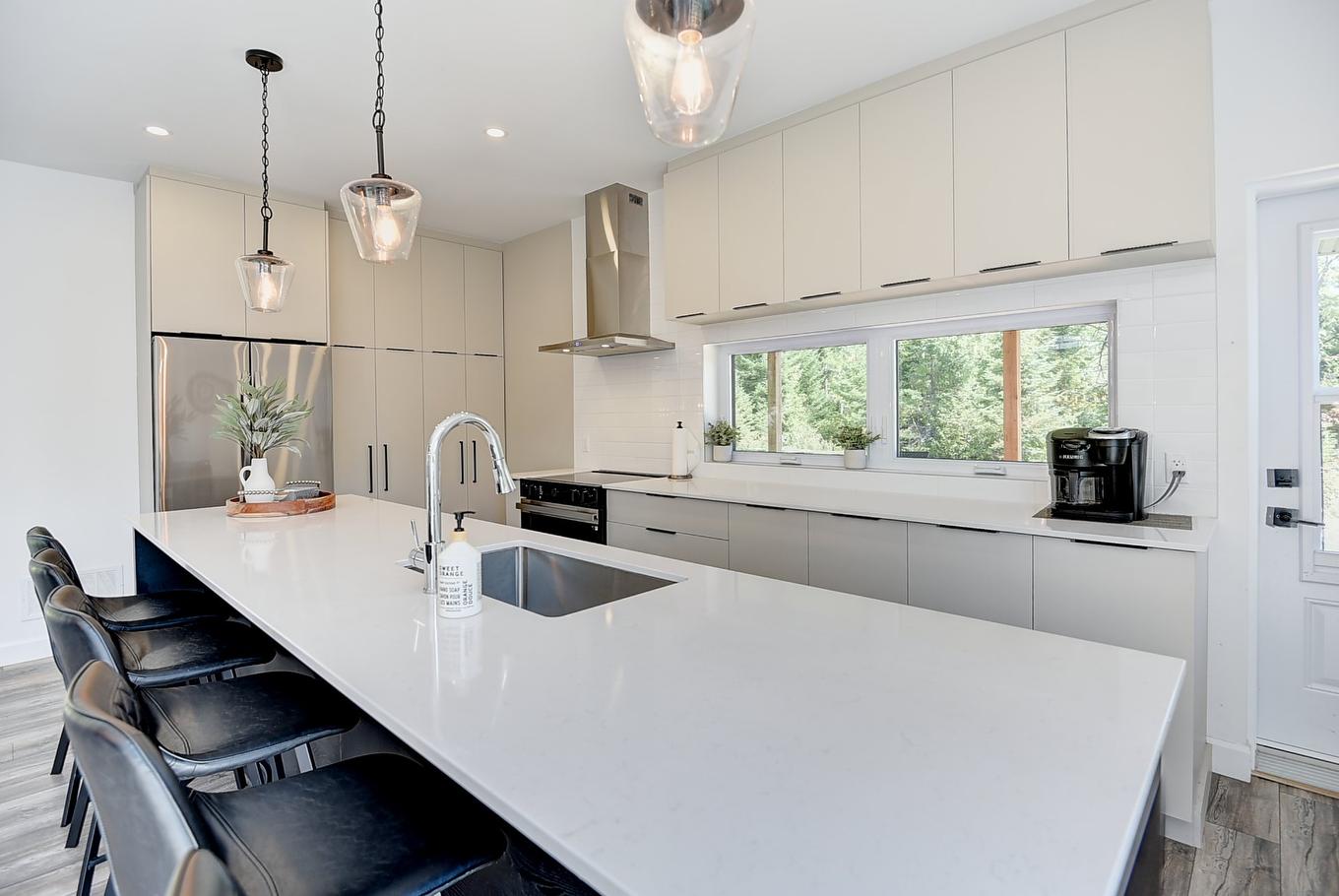 Kitchen - 551 Ch. Du Quartier-Du-Cerf, Saint-Côme, QC - Indoor Photo Showing Kitchen With Upgraded Kitchen