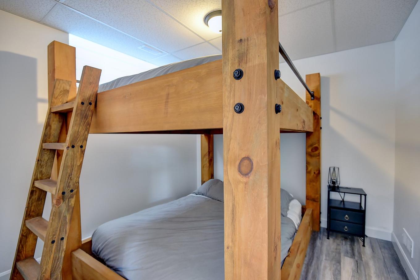 Bedroom - 551 Ch. Du Quartier-Du-Cerf, Saint-Côme, QC - Indoor Photo Showing Bedroom