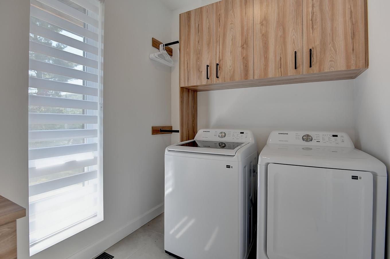 Powder room - 551 Ch. Du Quartier-Du-Cerf, Saint-Côme, QC - Indoor Photo Showing Laundry Room