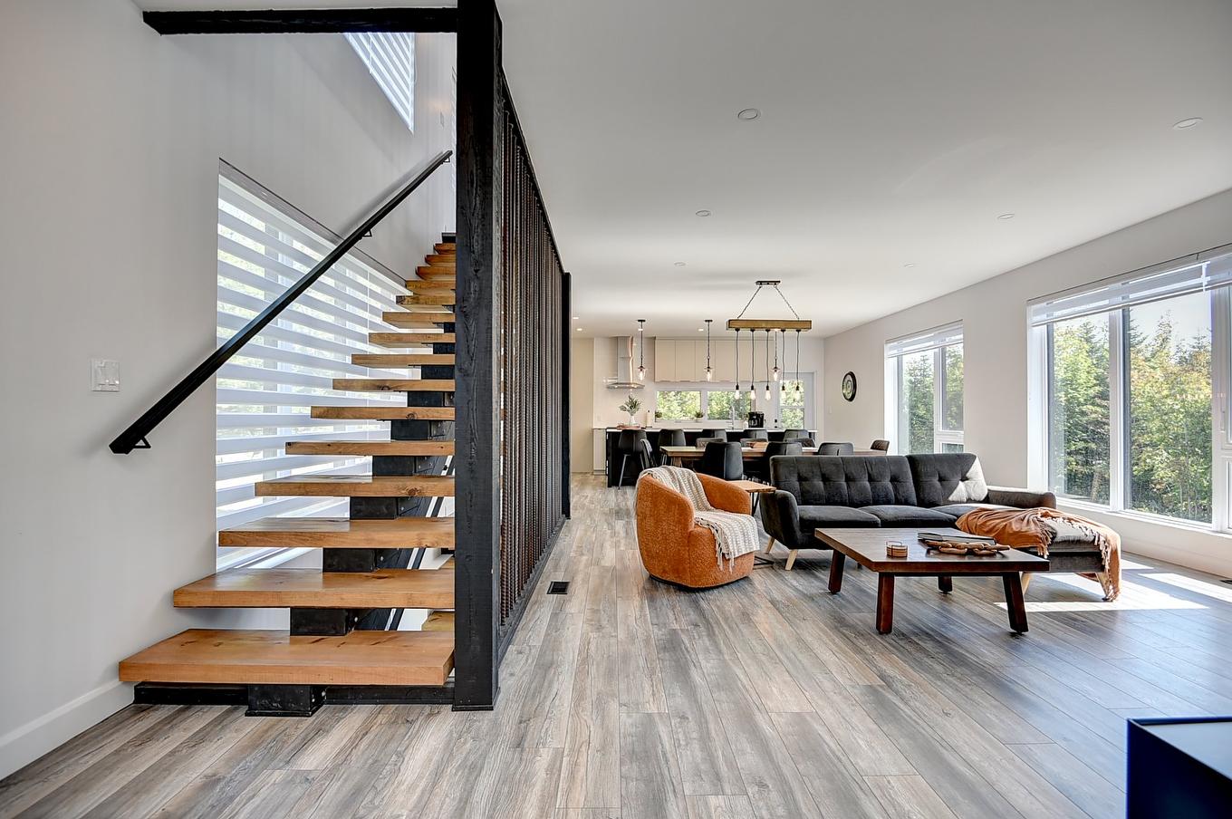 Staircase - 551 Ch. Du Quartier-Du-Cerf, Saint-Côme, QC - Indoor