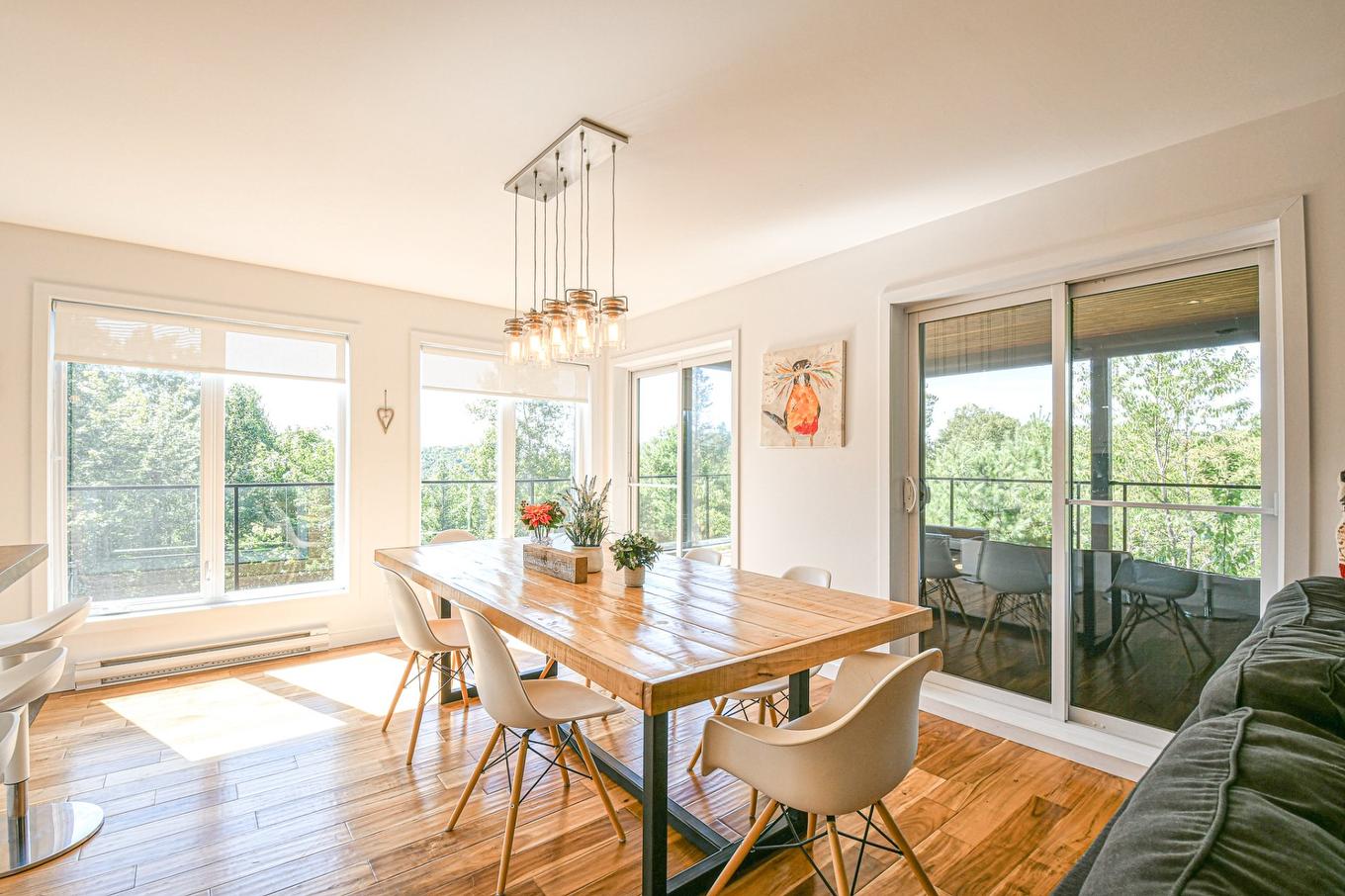 Salle à manger - 14 Rue Des Trembles, Sainte-Marguerite-Du-Lac-Masson, QC - Indoor Photo Showing Dining Room