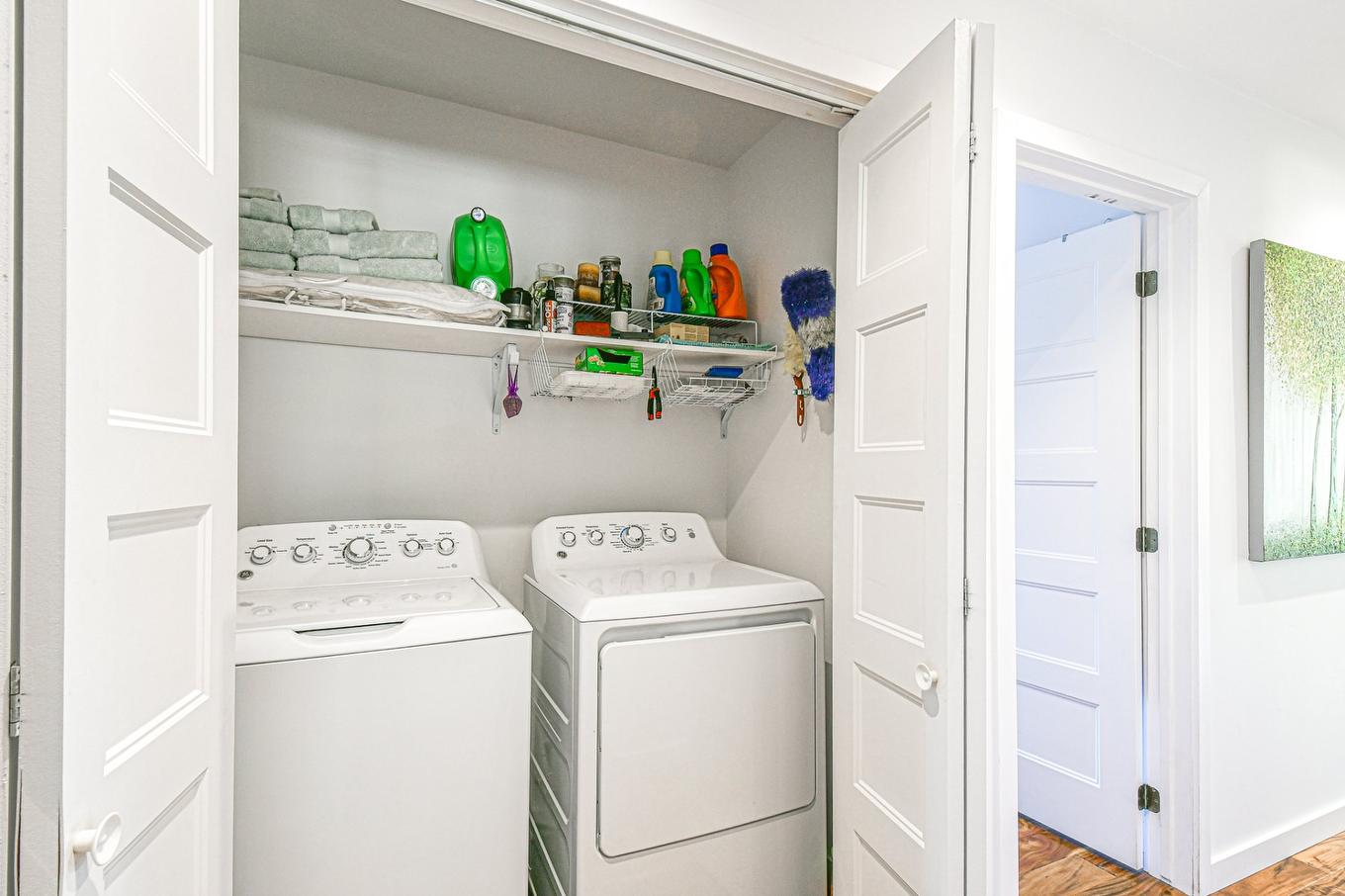 Autre - 14 Rue Des Trembles, Sainte-Marguerite-Du-Lac-Masson, QC - Indoor Photo Showing Laundry Room