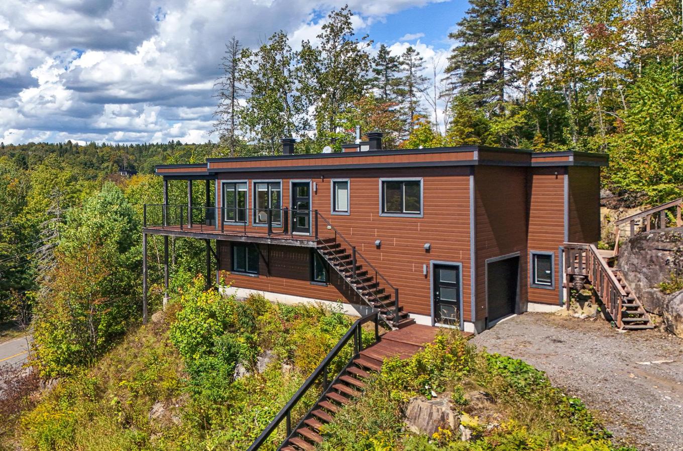 Façade - 14 Rue Des Trembles, Sainte-Marguerite-Du-Lac-Masson, QC - Outdoor