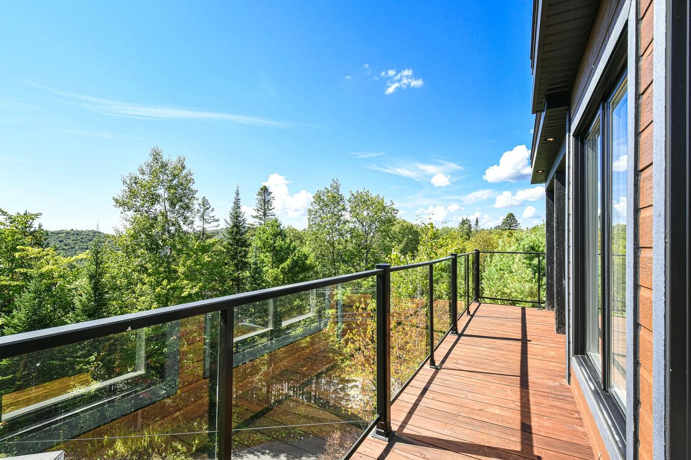 Terrasse - 14 Rue Des Trembles, Sainte-Marguerite-Du-Lac-Masson, QC - Outdoor With Exterior