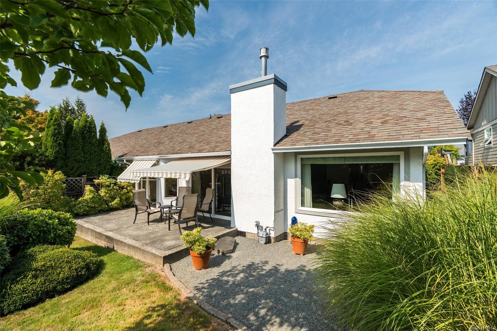 546 Fairways Pl, Cobble Hill, BC - Outdoor With Deck Patio Veranda With Exterior