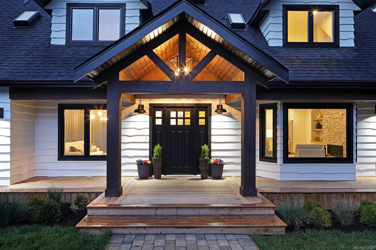 177 Sunningdale Rd East, Qualicum Beach, BC