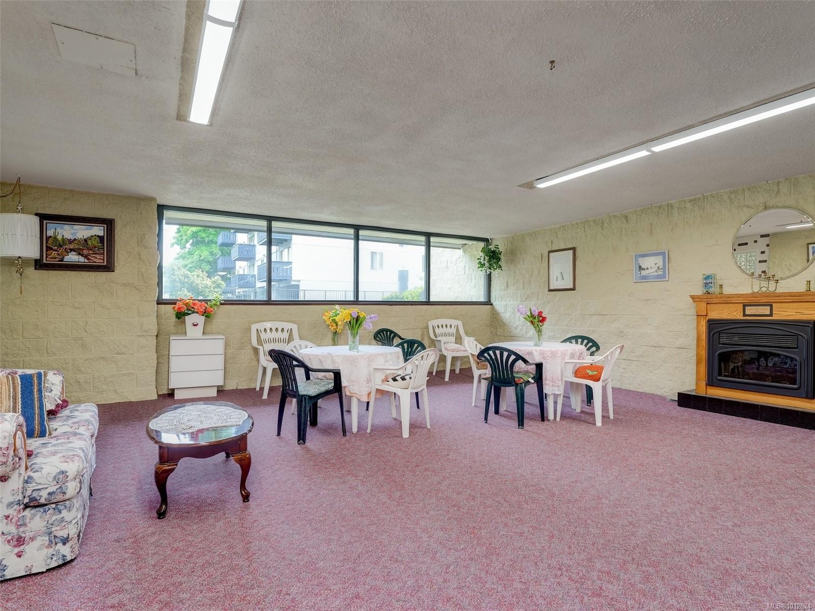 308-1745 Leighton Rd, Victoria, BC - Indoor With Fireplace