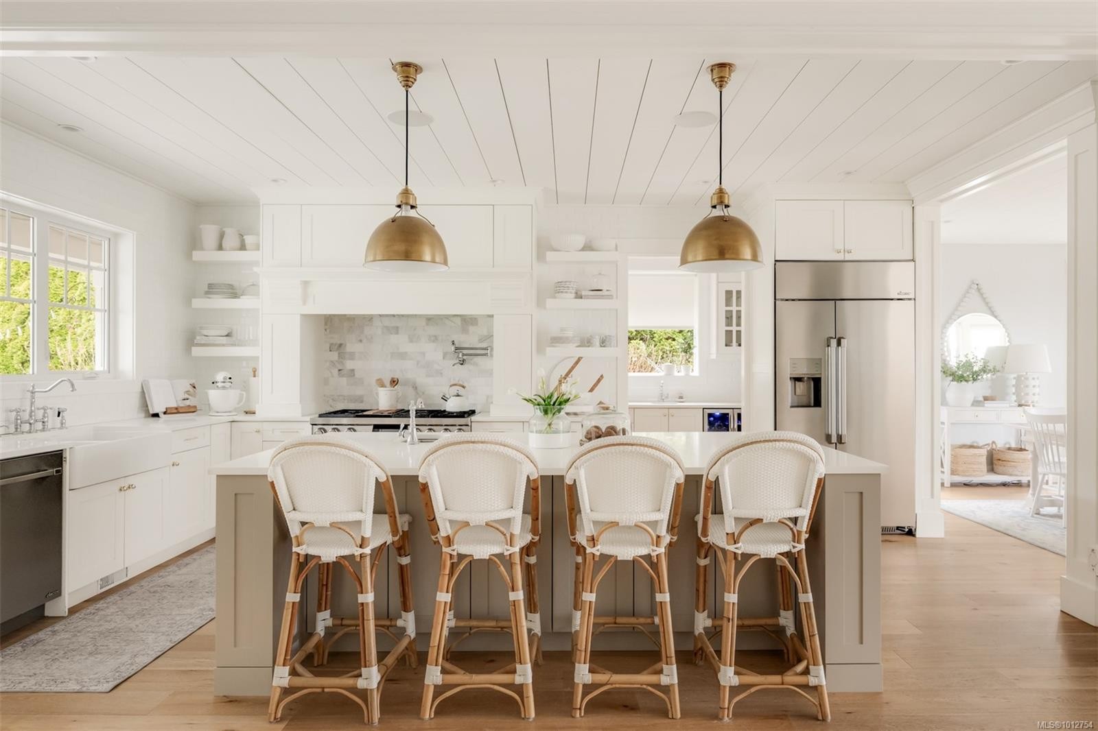 1701 Texada Terr, North Saanich, BC