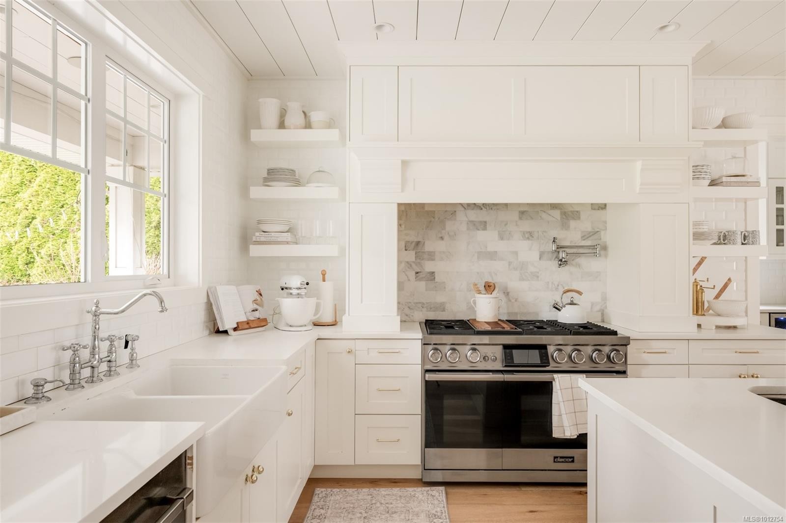 1701 Texada Terr, North Saanich, BC