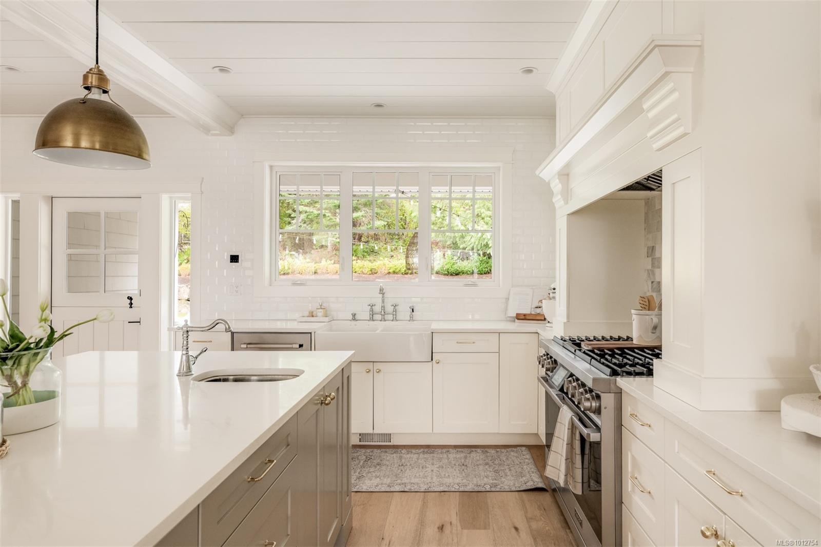 1701 Texada Terr, North Saanich, BC